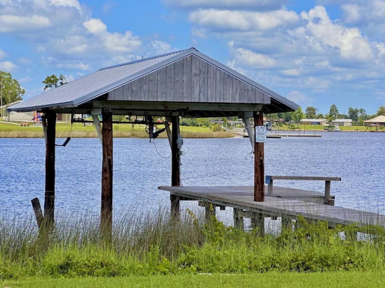 Nautical Nirvana-Waterfront Joys From Sunrise Paddles To Hot Tub Sunsets Villa Panama City Exterior photo